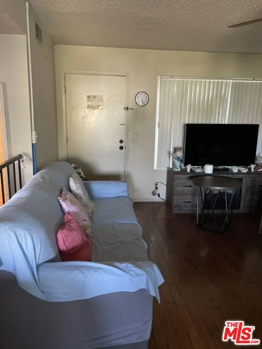 720 Waterloo Street #4 Los Angeles, CA 90026