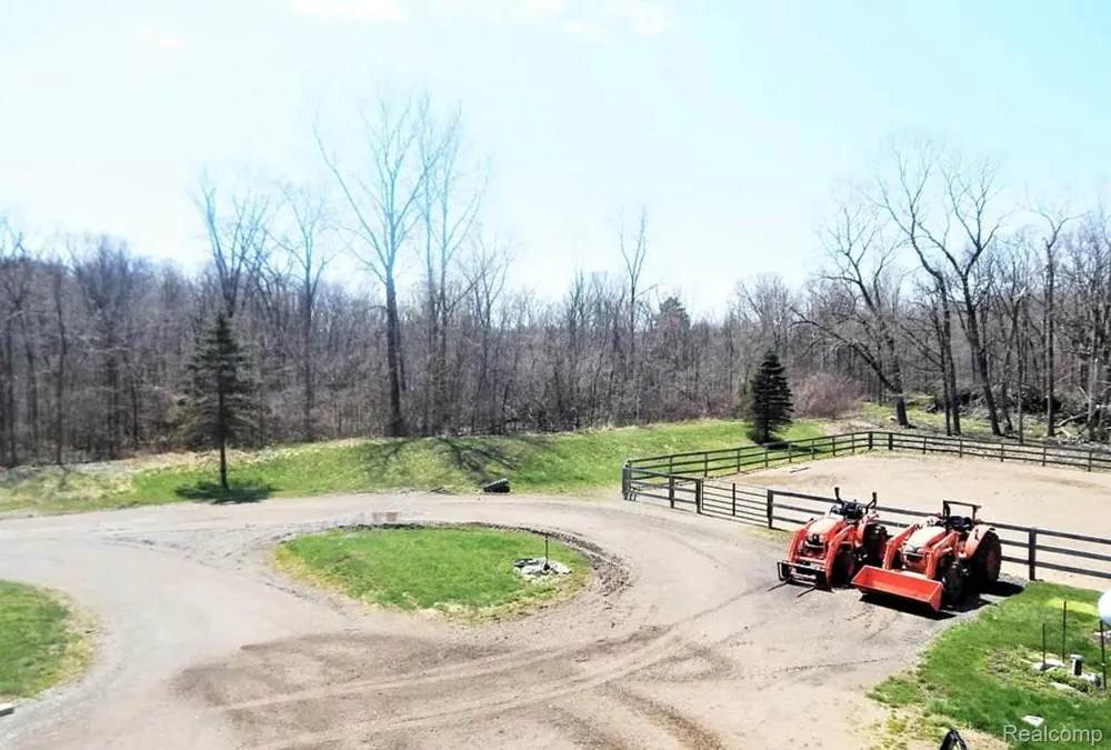 4441 Mack Road Oceola Township, MI 48855