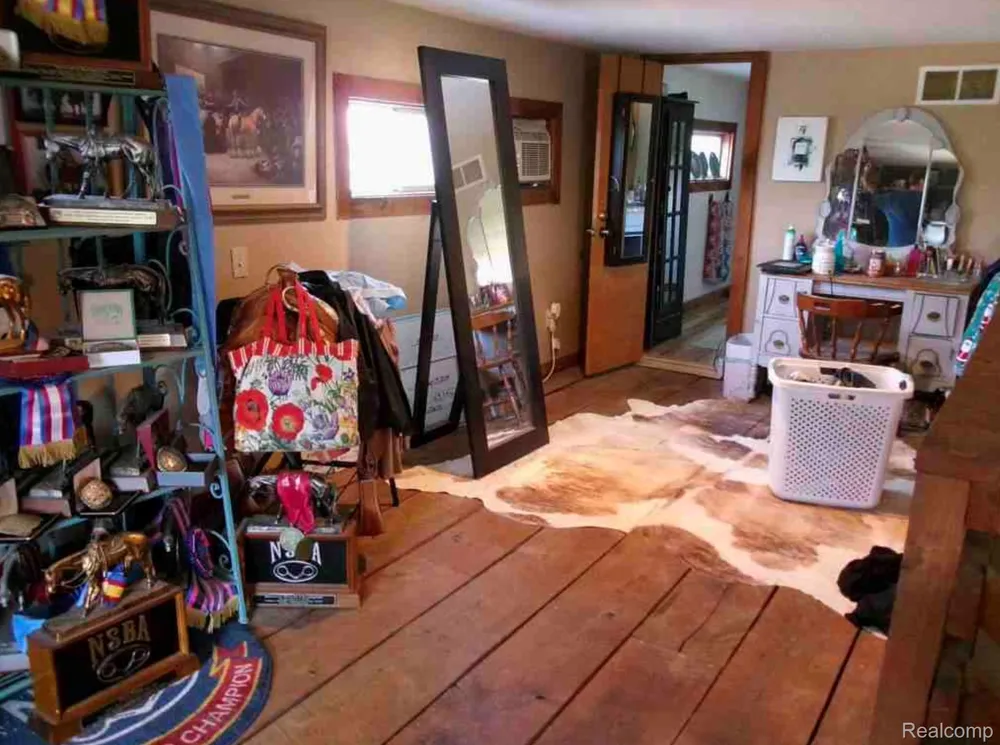 4441 Mack Road Oceola Township, MI 48855