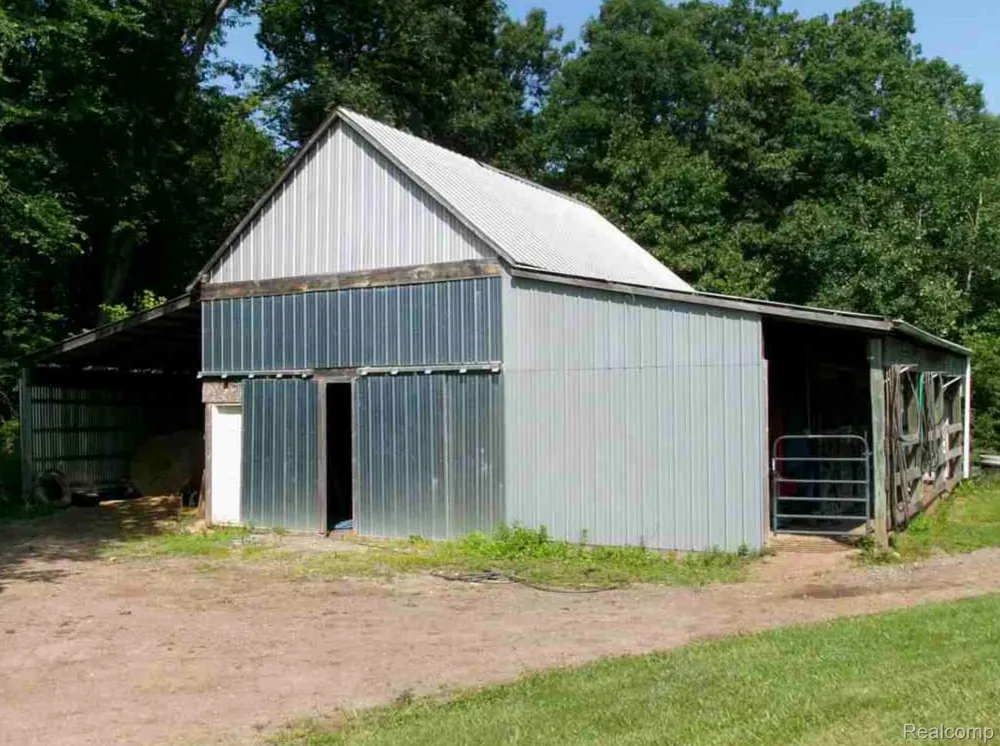 4441 Mack Road Oceola Township, MI 48855