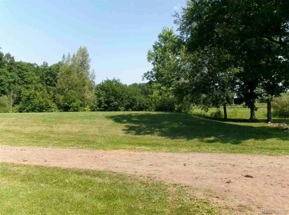 4441 Mack Road Oceola Township, MI 48855
