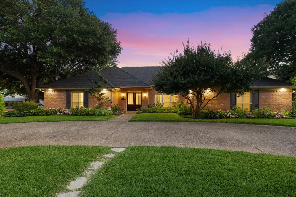 9604 Robin Meadow Drive