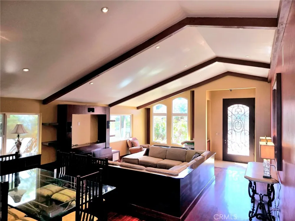 342 Lois San Pedro, CA 90732
