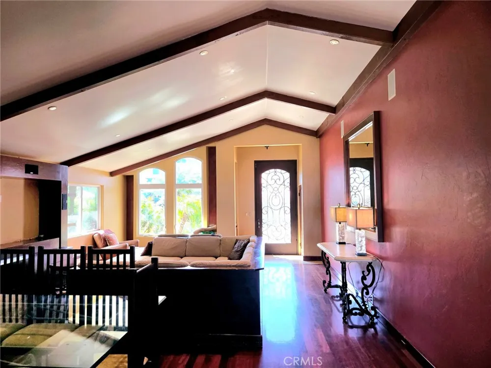 342 Lois San Pedro, CA 90732