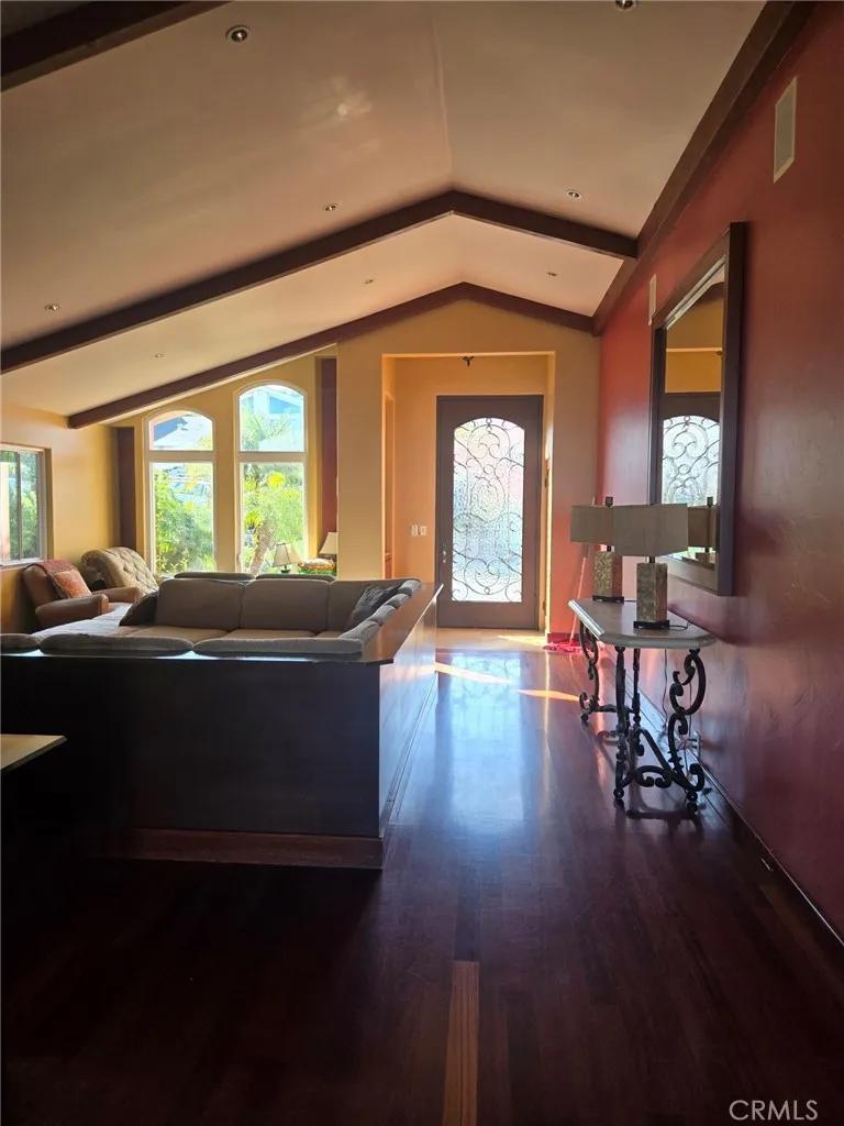 342 Lois San Pedro, CA 90732