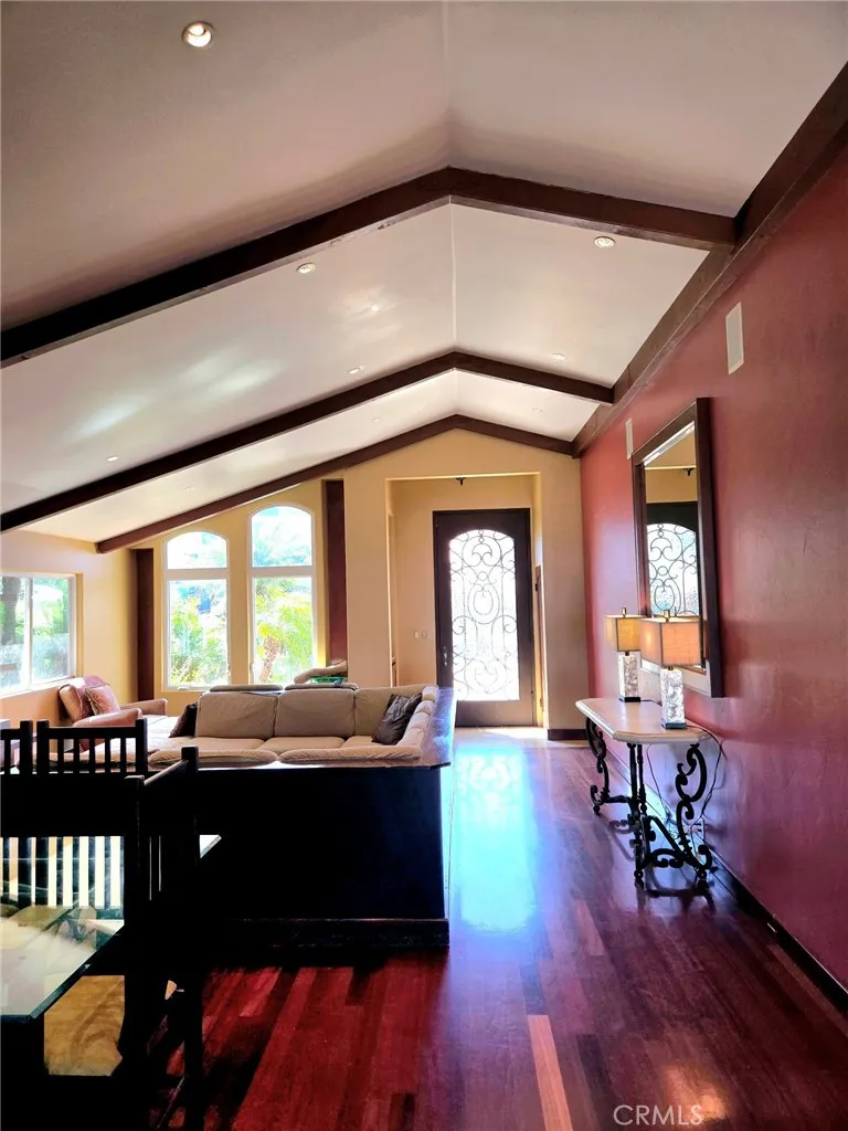 342 Lois San Pedro, CA 90732