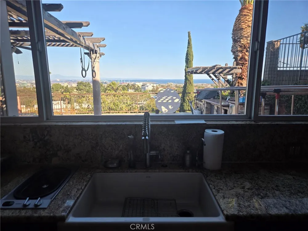 342 Lois San Pedro, CA 90732