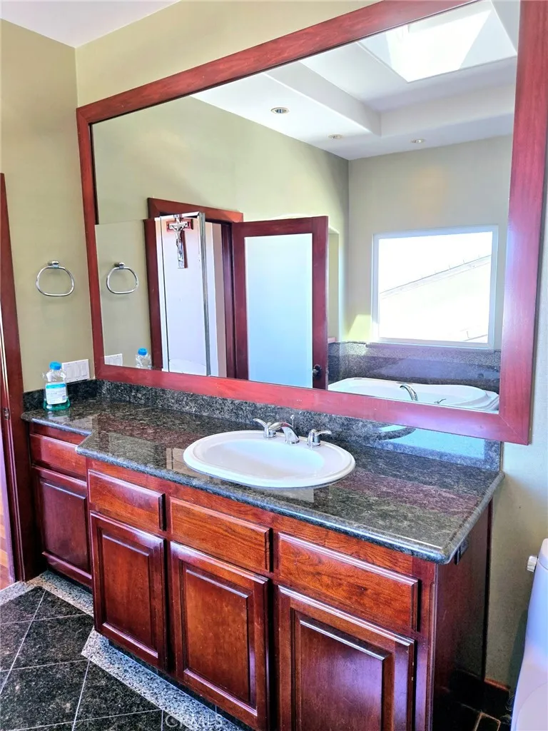 342 Lois San Pedro, CA 90732