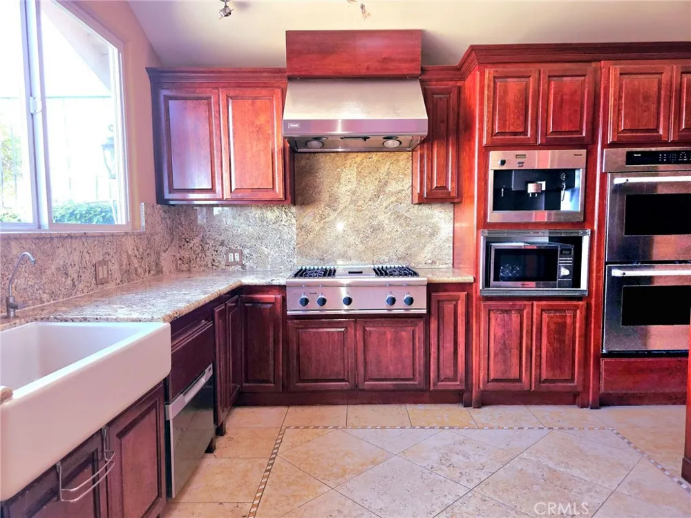 342 Lois San Pedro, CA 90732