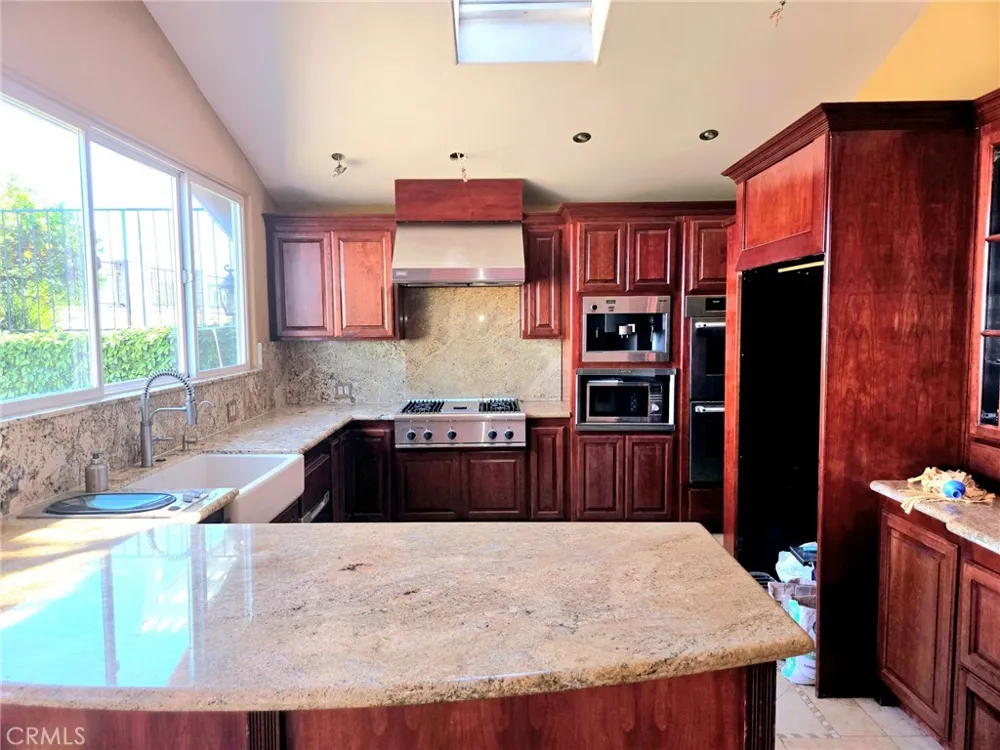 342 Lois San Pedro, CA 90732