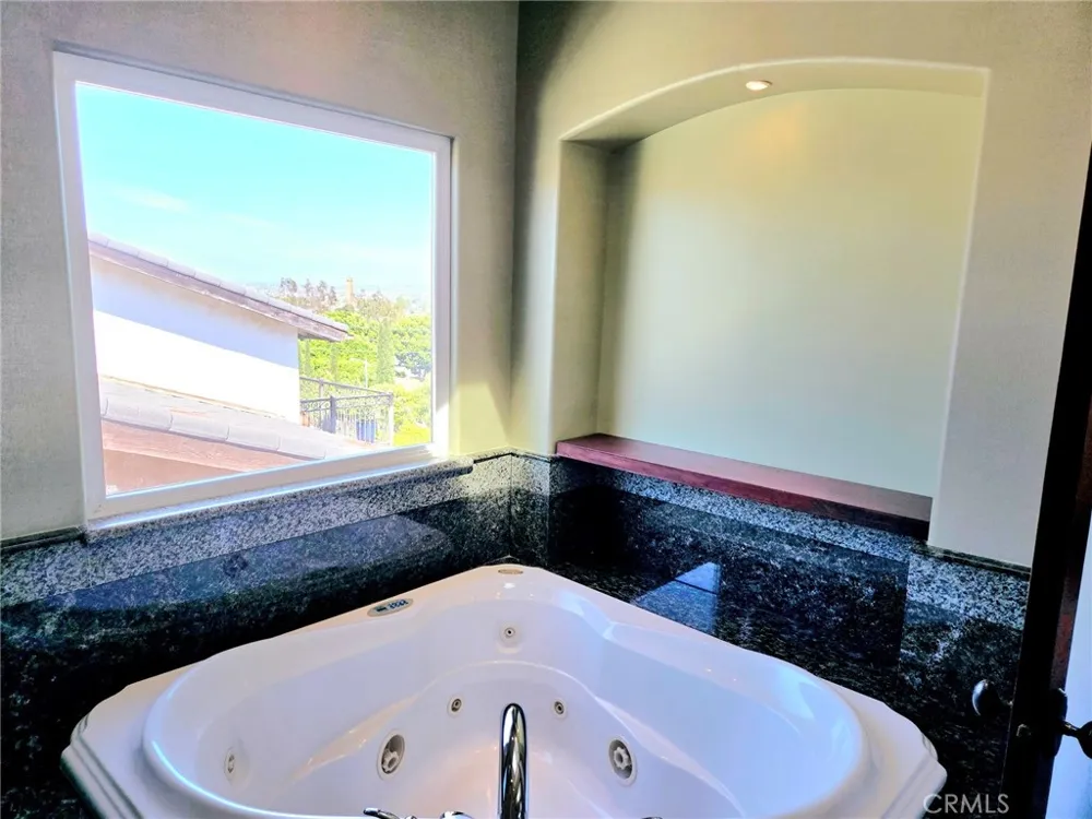 342 Lois San Pedro, CA 90732