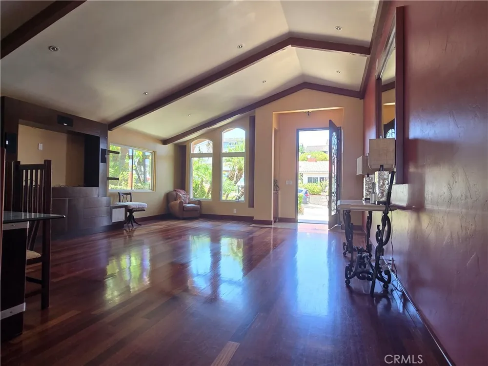 342 Lois San Pedro, CA 90732