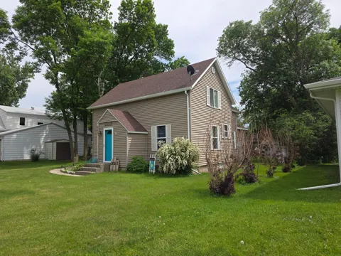 321 Sioux Street