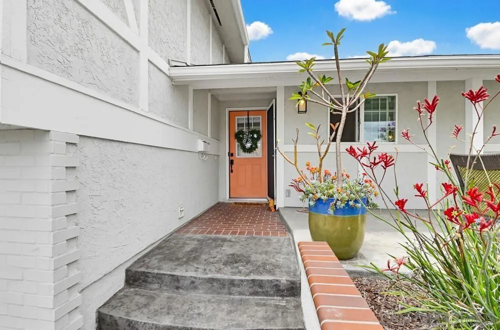 6880 Wallsey Drive San Diego, CA 92119
