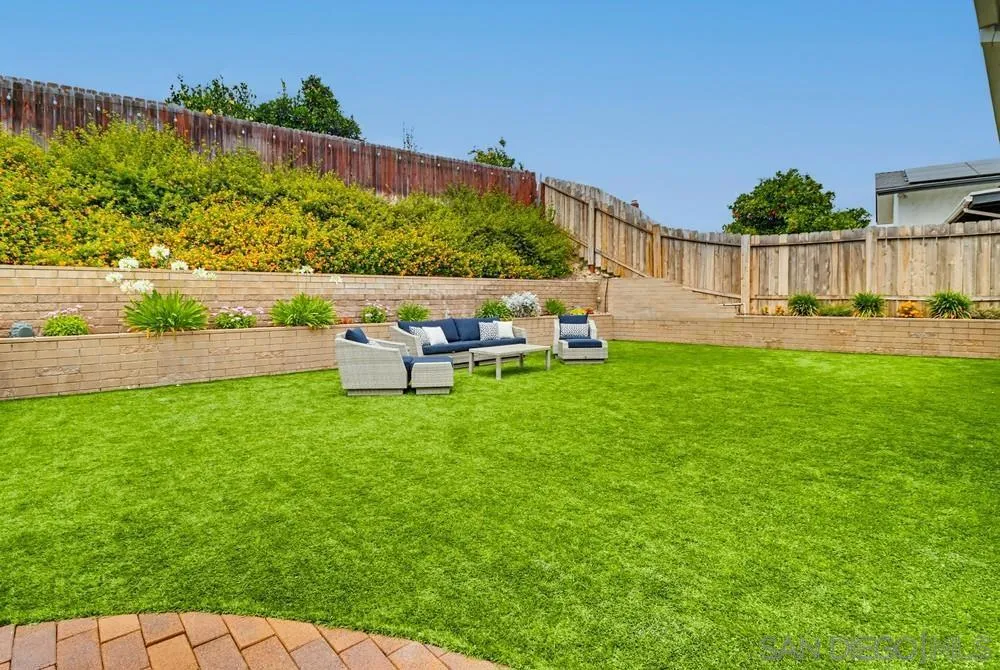 6880 Wallsey Drive San Diego, CA 92119