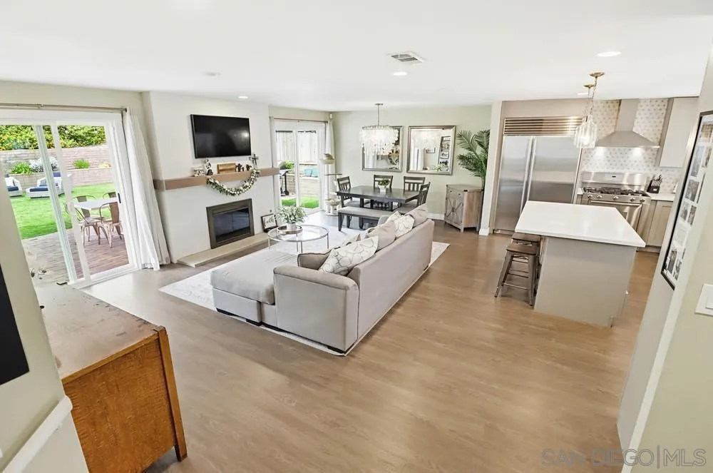 6880 Wallsey Drive San Diego, CA 92119