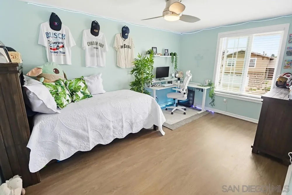 6880 Wallsey Drive San Diego, CA 92119