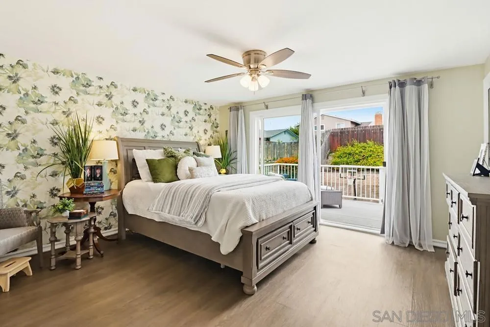 6880 Wallsey Drive San Diego, CA 92119