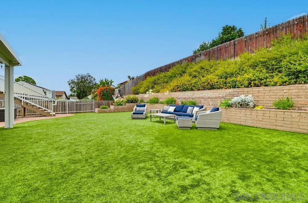6880 Wallsey Drive San Diego, CA 92119
