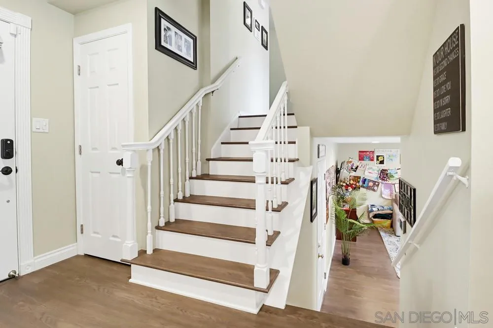 6880 Wallsey Drive San Diego, CA 92119