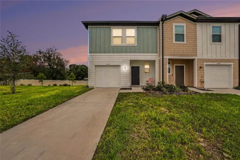 6272 BUCKET COURT