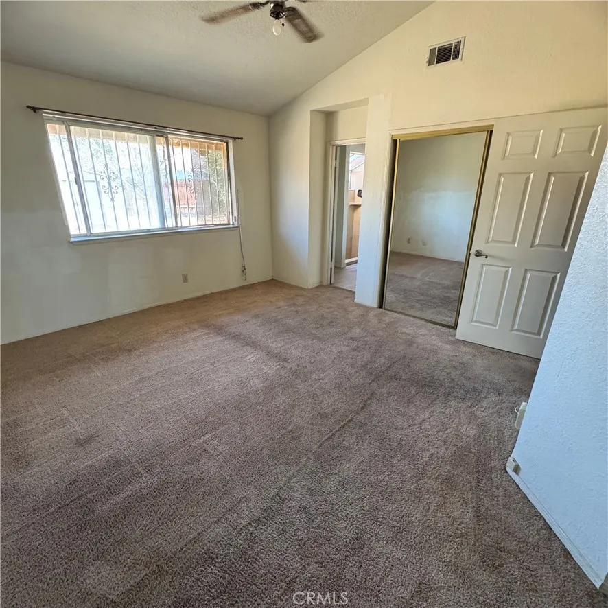 15087 Whitekirk Victorville, CA 92394