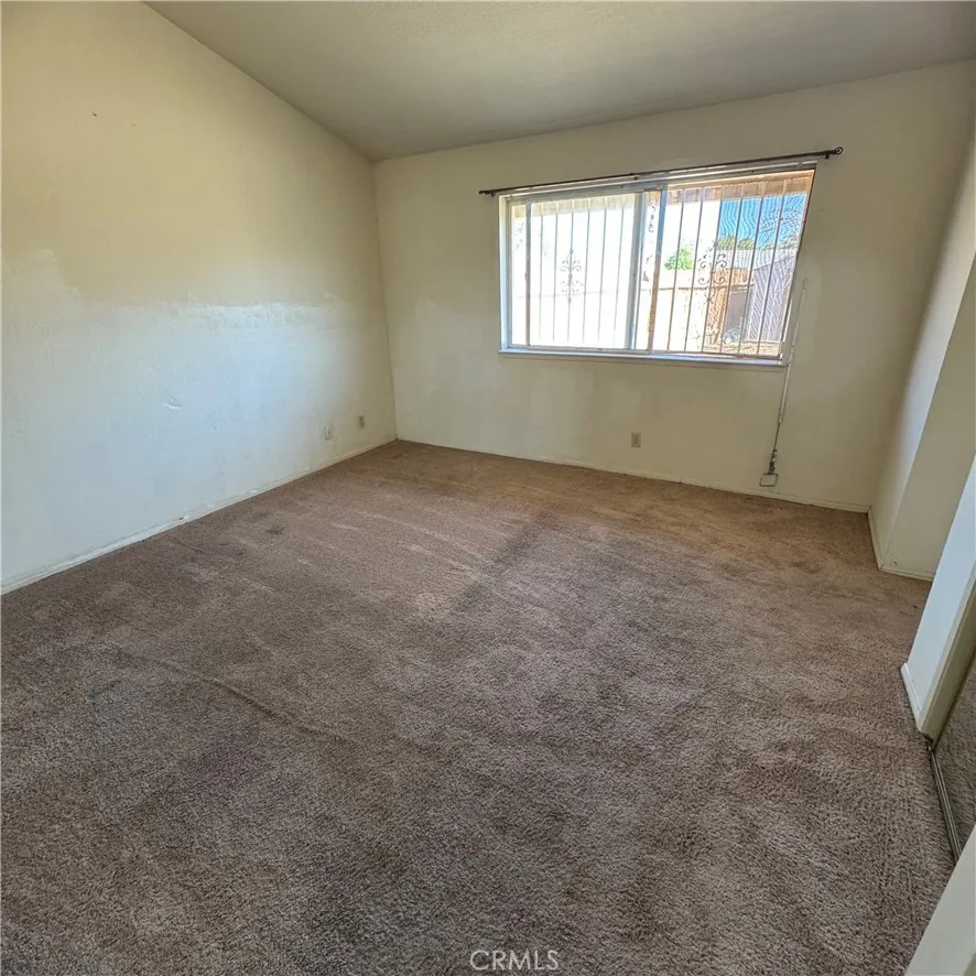 15087 Whitekirk Victorville, CA 92394