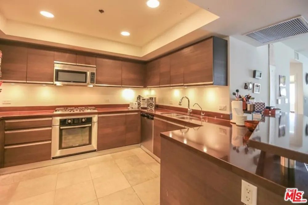 3785 Wilshire Boulevard #908 Los Angeles, CA 90010
