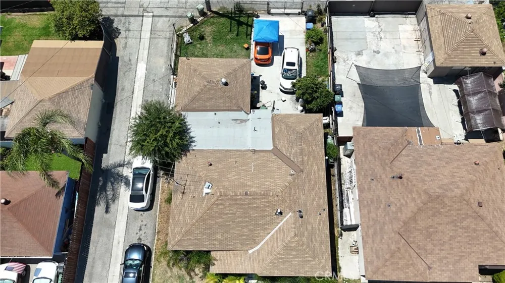 6674 Easton East Los Angeles, CA 90022
