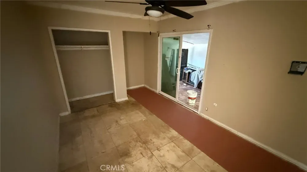 6674 Easton East Los Angeles, CA 90022