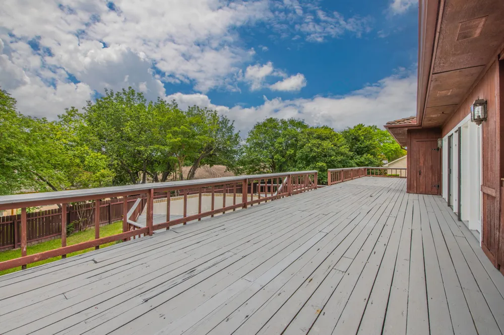 113 Indian Bend Drive Lakeway, TX 78734