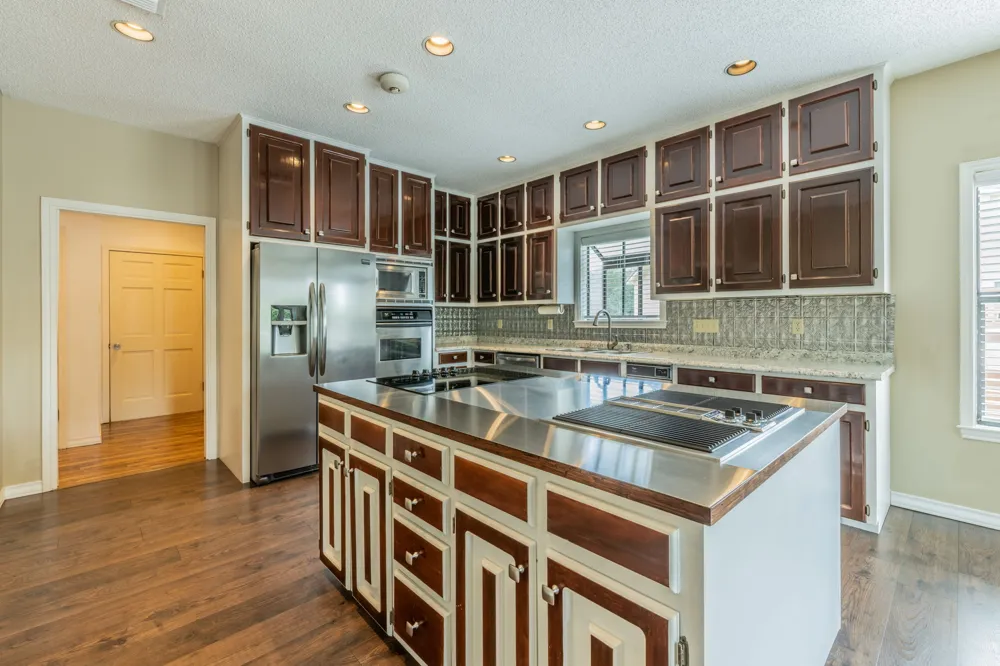 113 Indian Bend Drive Lakeway, TX 78734