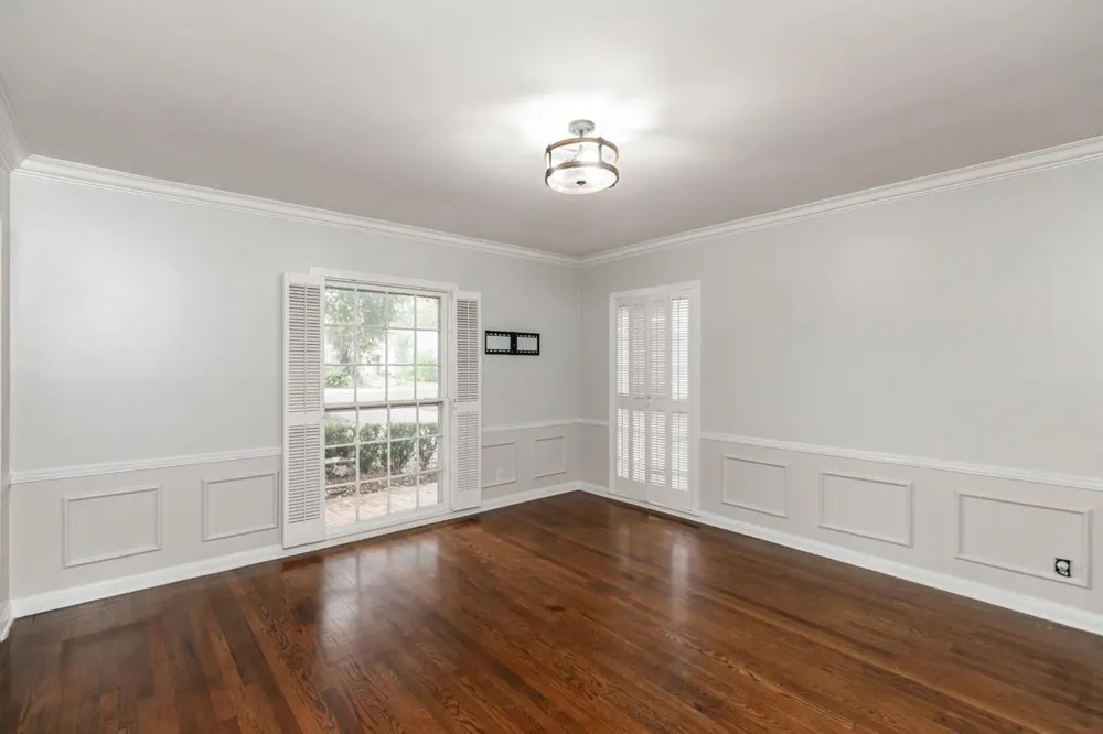 2465 Gladys Street Beaumont, TX 77702