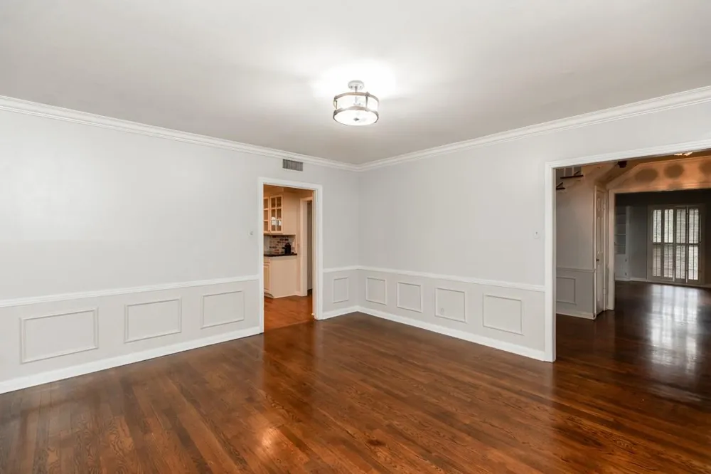 2465 Gladys Street Beaumont, TX 77702
