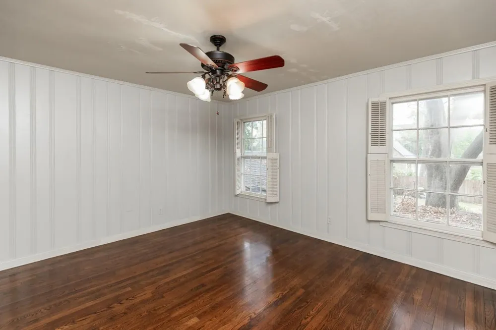 2465 Gladys Street Beaumont, TX 77702