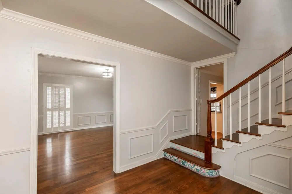 2465 Gladys Street Beaumont, TX 77702