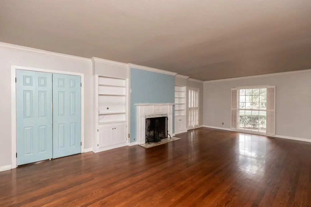 2465 Gladys Street Beaumont, TX 77702