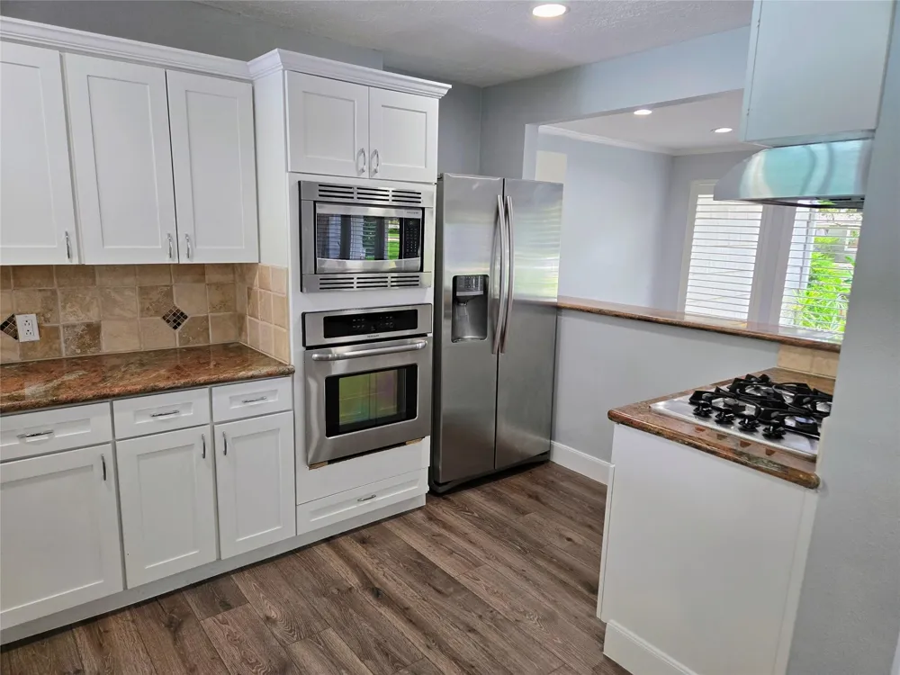 5010 Mayfair Street Bellaire, TX 77401
