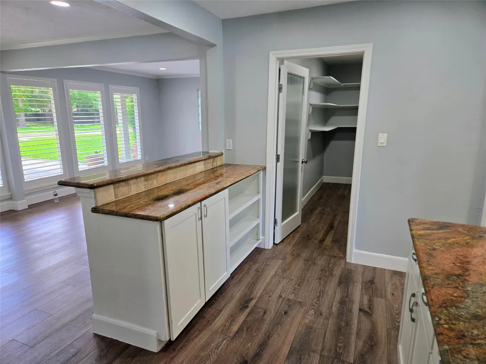 5010 Mayfair Street Bellaire, TX 77401
