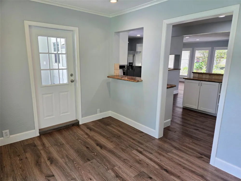 5010 Mayfair Street Bellaire, TX 77401
