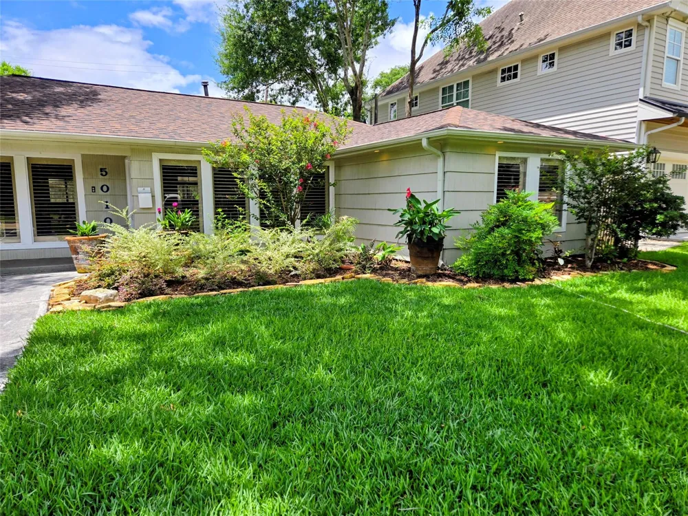 5010 Mayfair Street Bellaire, TX 77401