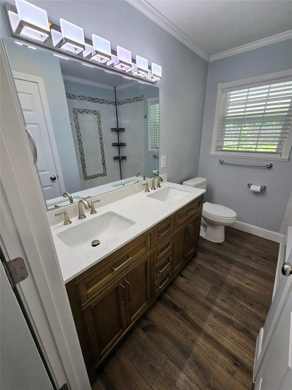 5010 Mayfair Street Bellaire, TX 77401