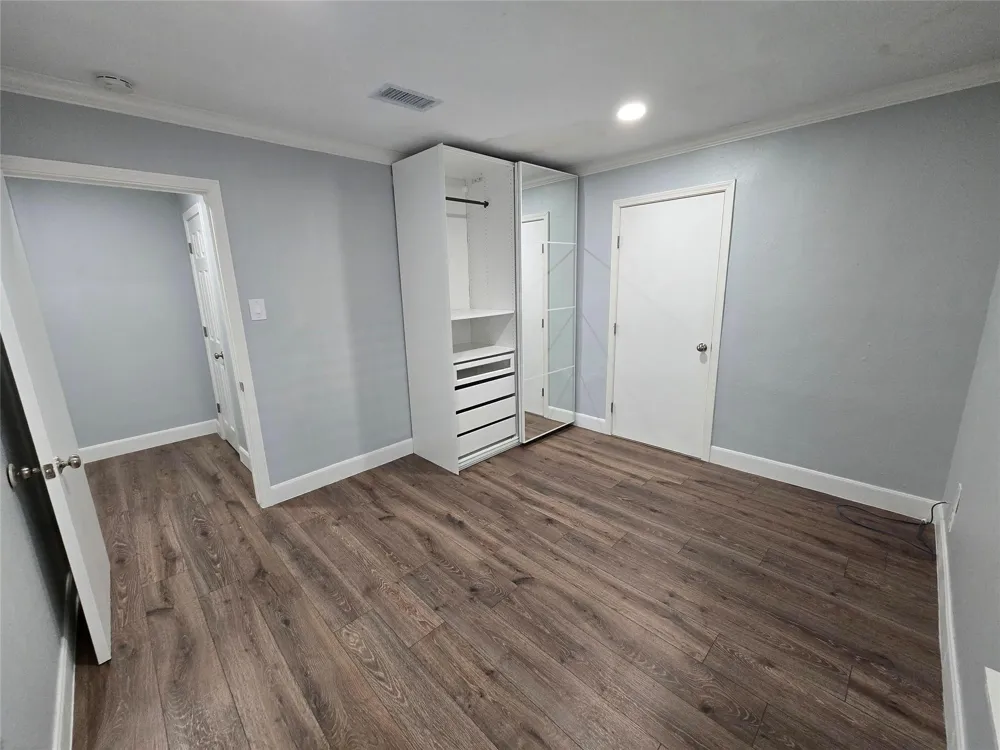 5010 Mayfair Street Bellaire, TX 77401