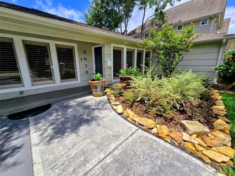 5010 Mayfair Street Bellaire, TX 77401