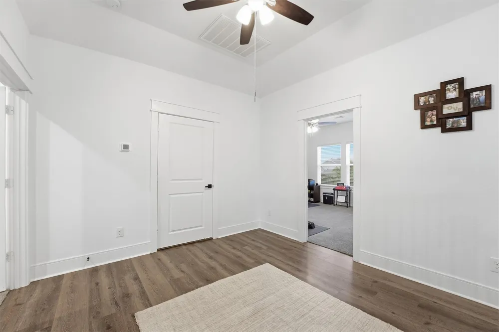 11037 Bois D Arc Street La Porte, TX 77571