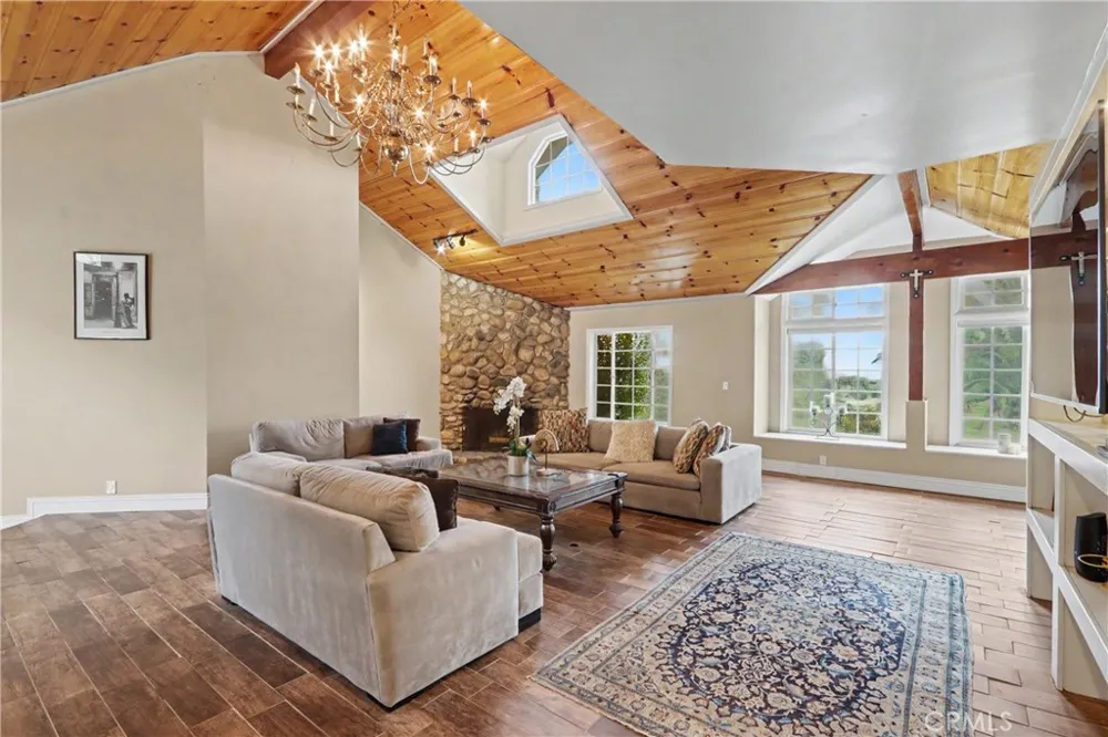 2251 Oak Shade Bradbury, CA 91008