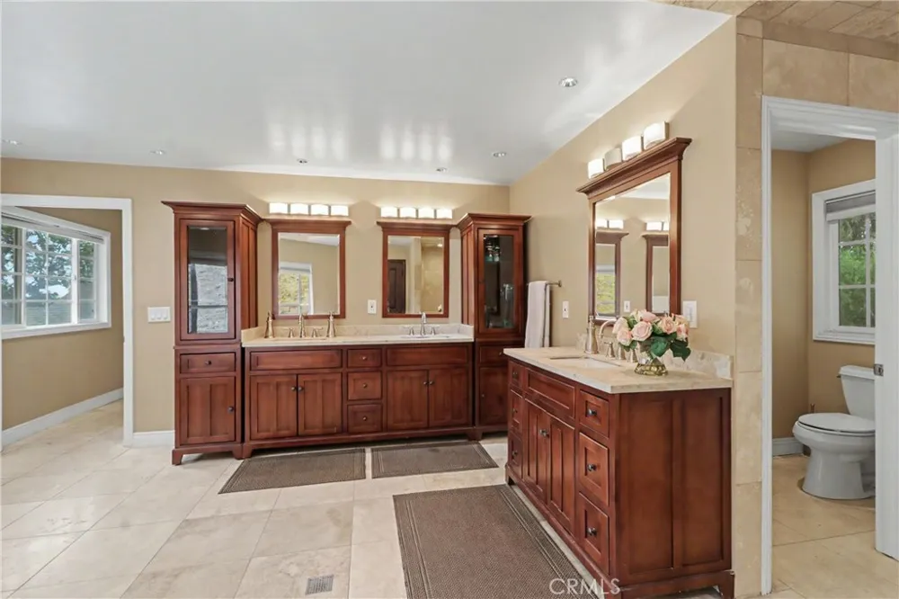 2251 Oak Shade Bradbury, CA 91008