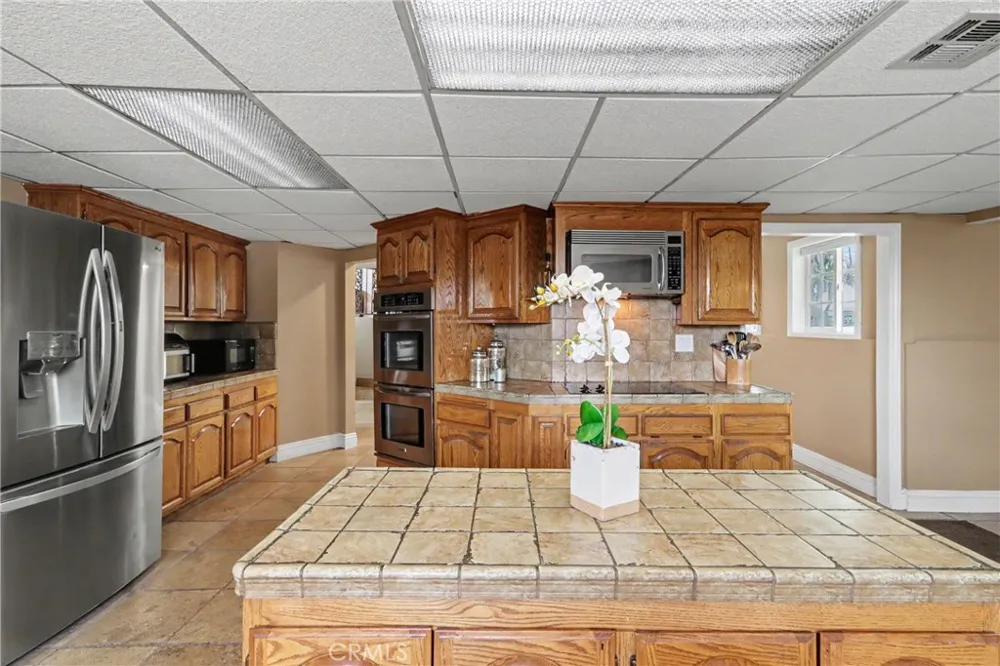 2251 Oak Shade Bradbury, CA 91008