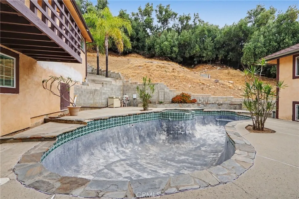 2251 Oak Shade Bradbury, CA 91008