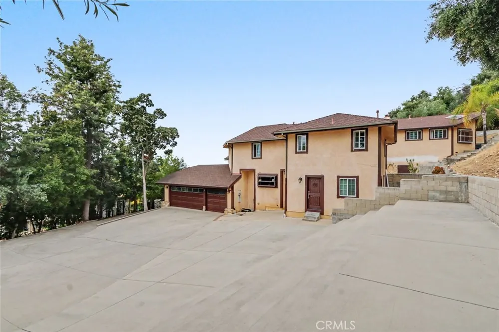 2251 Oak Shade Bradbury, CA 91008